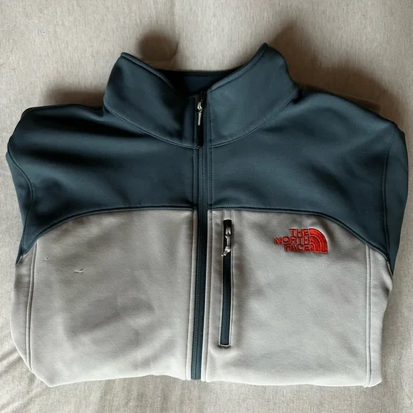 The North Face Men's M Softshell Jacket - Picture 3 of 13